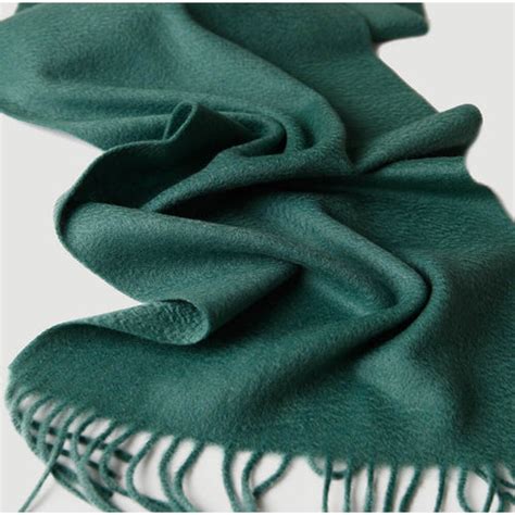 how to wash cashmere scarf.